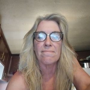 Meet your Posher, Shawna